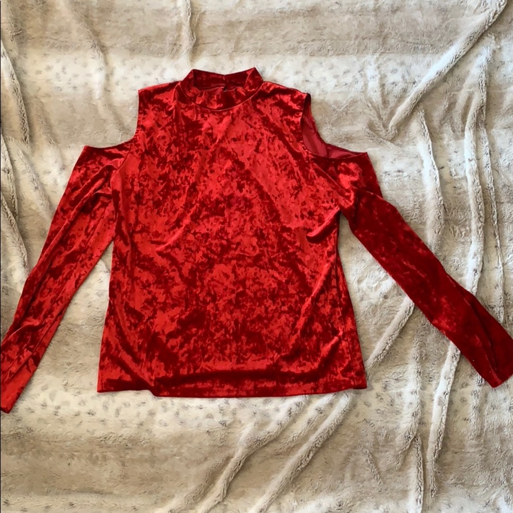 Red velvet shirt with shoulders cut out